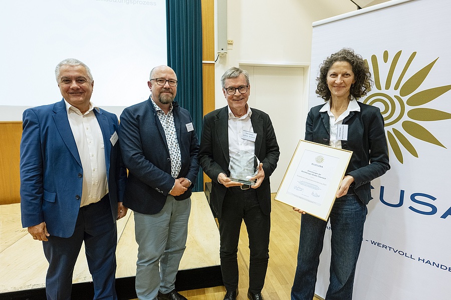 Mario Filoxenidis (Geschäftsführer EUCUSA und Projektleiter), Peter Aichberger (Geschäftsführer EUCUSA), Peter Ausweger (Gesamtleiter der Österreichischen Ordensprovinz Barmherzige Brüder) und Romana Gabriel (Leitung Personalmanagement der Österreich